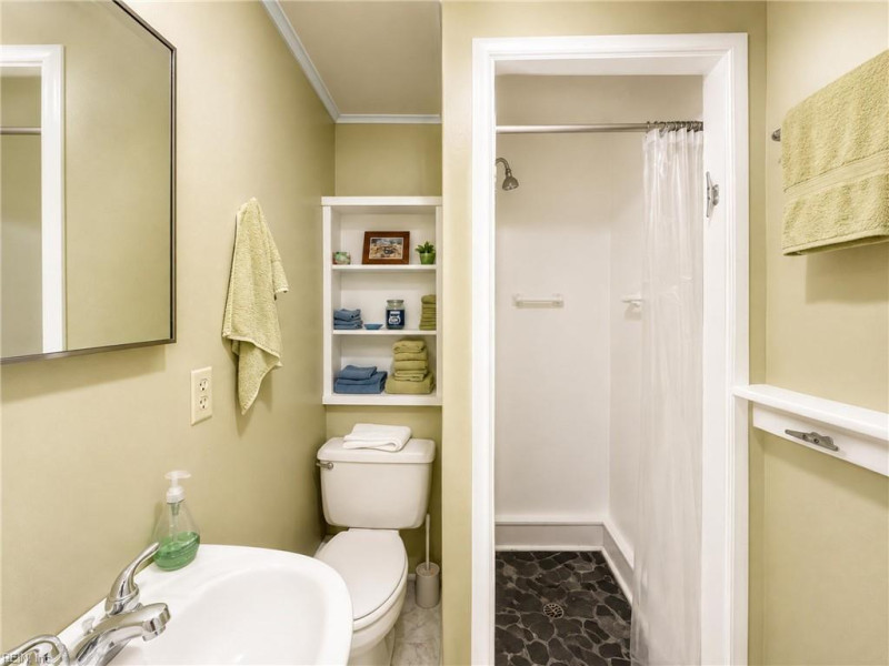 Photo 21 of 44 residential for sale in Middlesex County virginia
