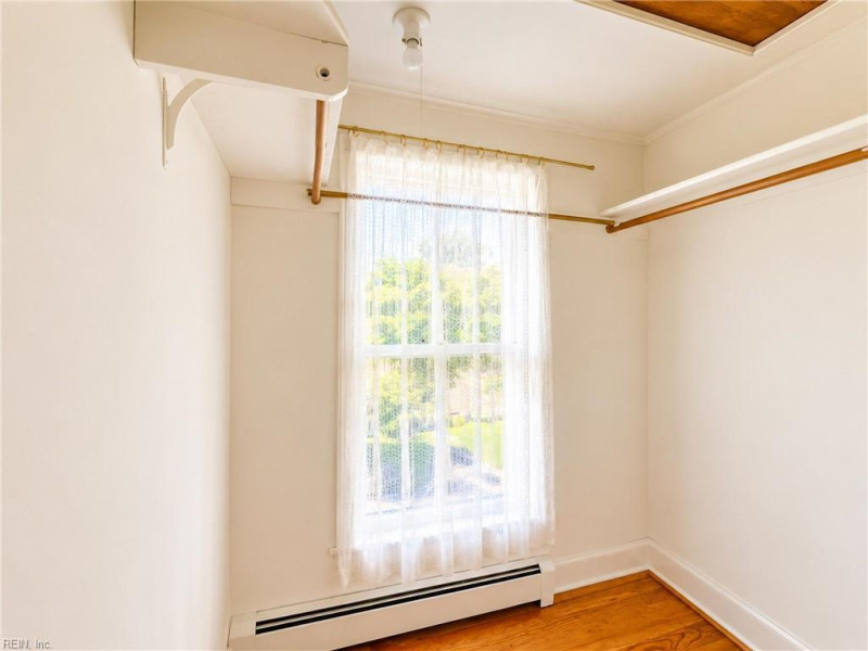 Photo 23 of 44 residential for sale in Middlesex County virginia