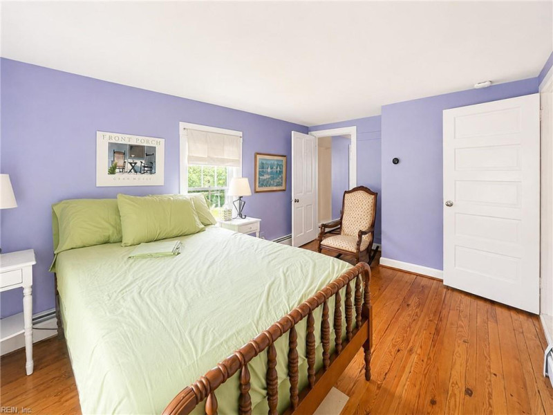 Photo 26 of 44 residential for sale in Middlesex County virginia