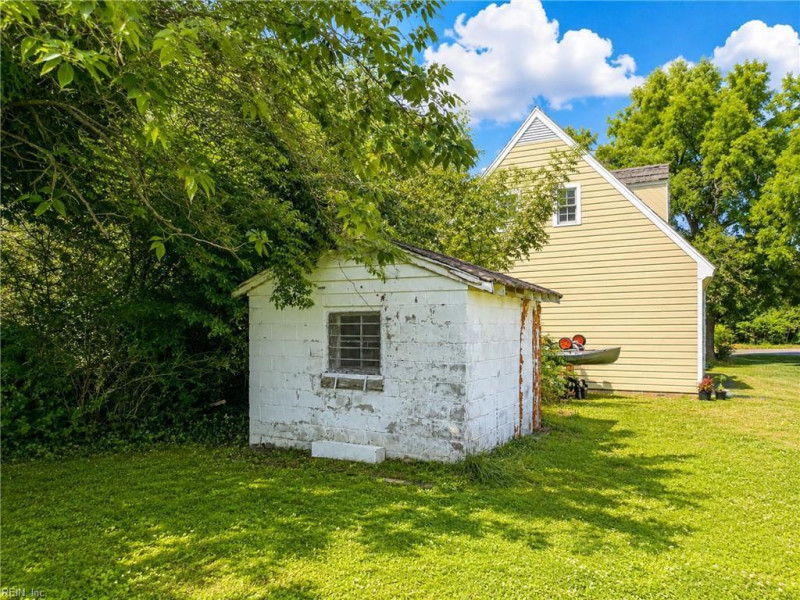 Photo 39 of 44 residential for sale in Middlesex County virginia