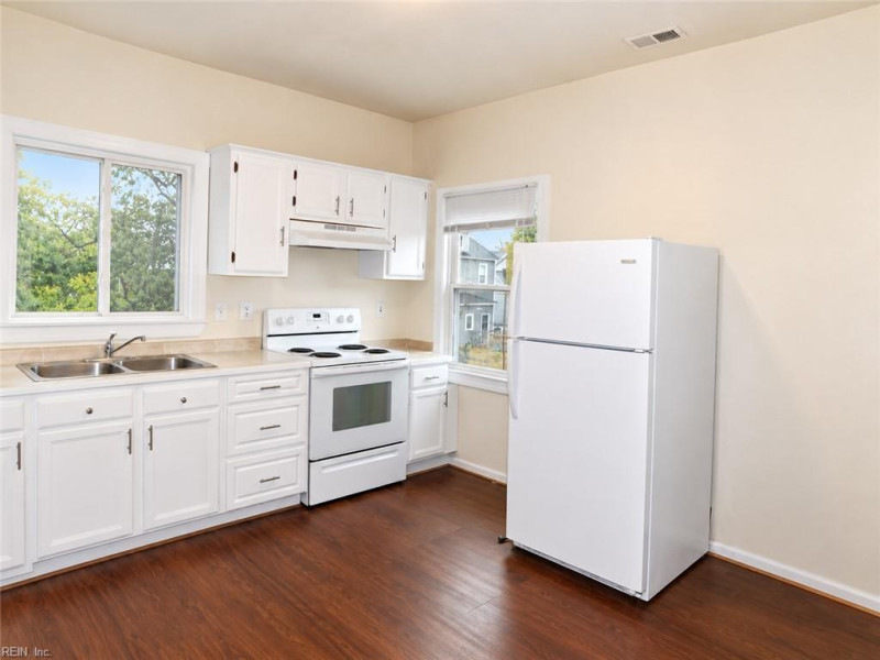 Photo 2 of 4 residential for sale in Norfolk virginia
