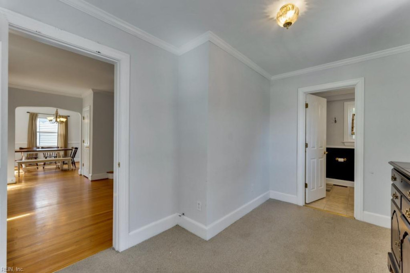 Photo 14 of 35 residential for sale in Hampton virginia