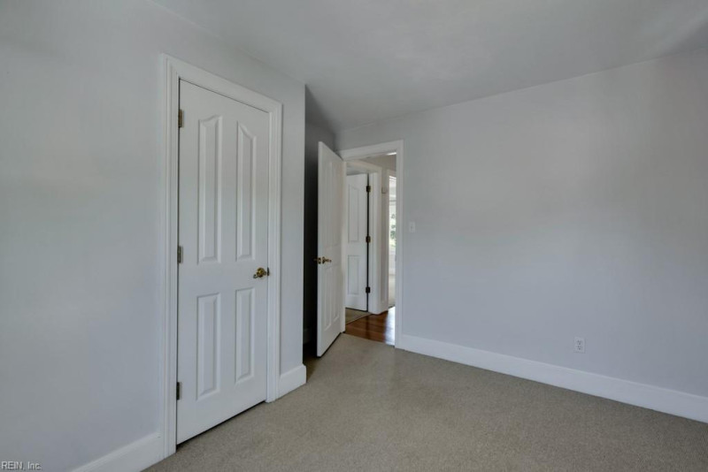 Photo 22 of 35 residential for sale in Hampton virginia