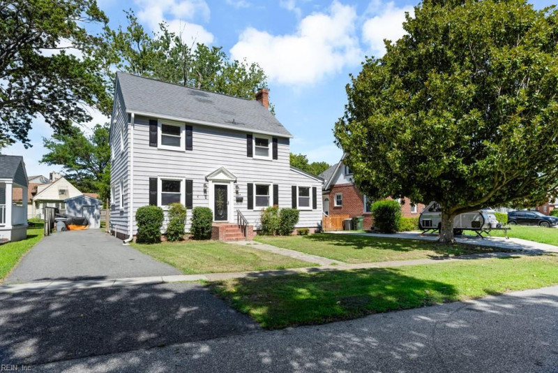 Photo 27 of 35 residential for sale in Hampton virginia