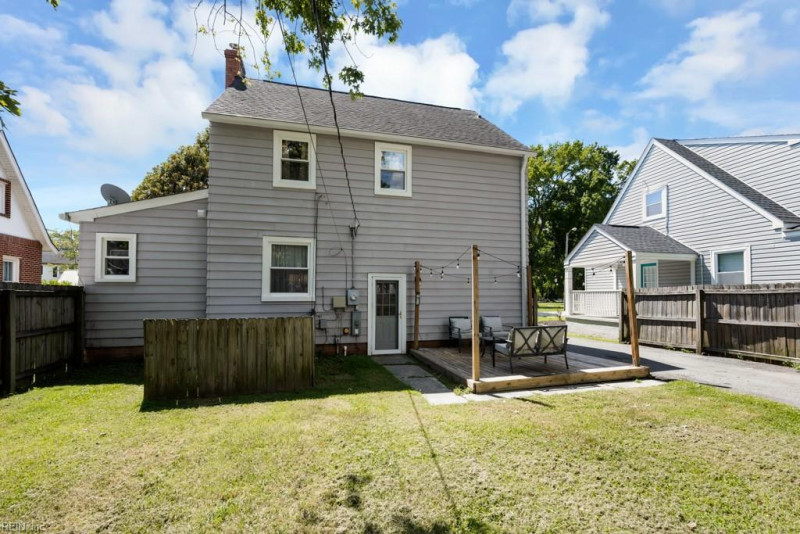 Photo 28 of 35 residential for sale in Hampton virginia