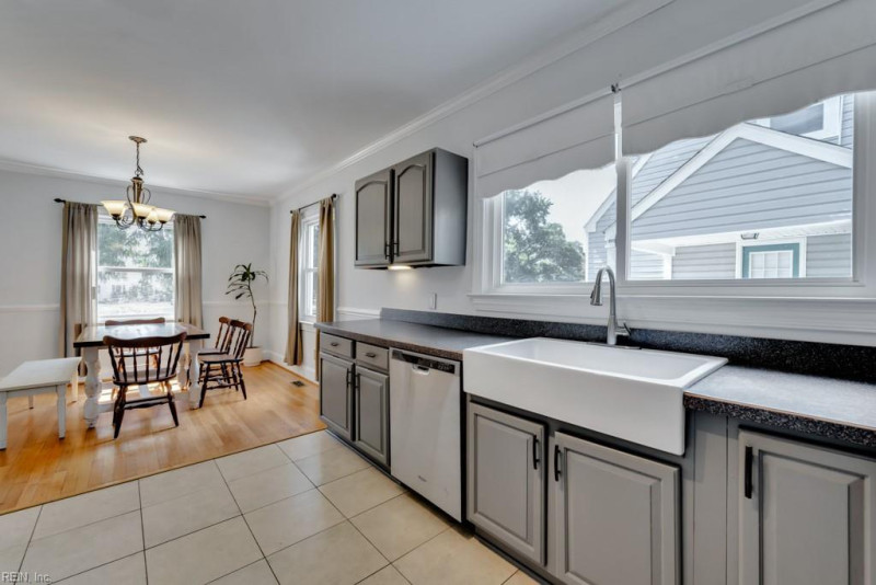 Photo 8 of 35 residential for sale in Hampton virginia