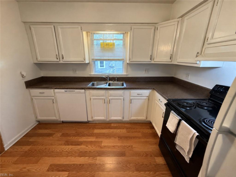 Photo 4 of 7 residential for sale in Norfolk virginia Photo 4 of 7 residential for sale in Norfolk virginia