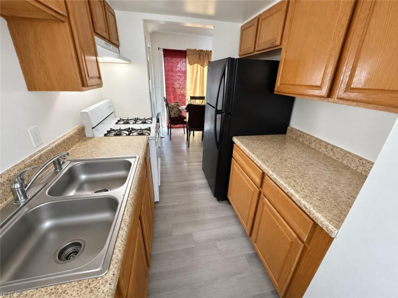 Photo 4 of 8 residential for sale in Norfolk virginia