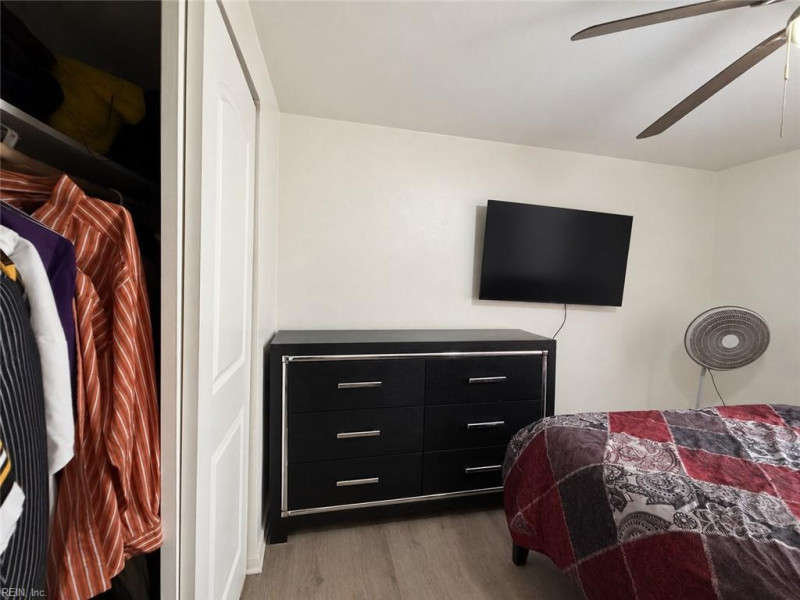 Photo 6 of 8 residential for sale in Norfolk virginia