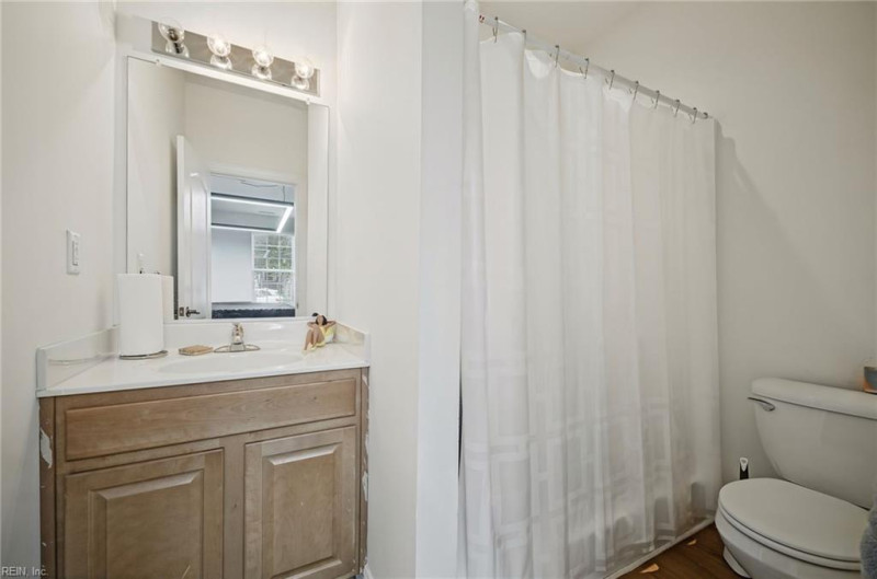 Photo 25 of 41 residential for sale in Virginia Beach virginia