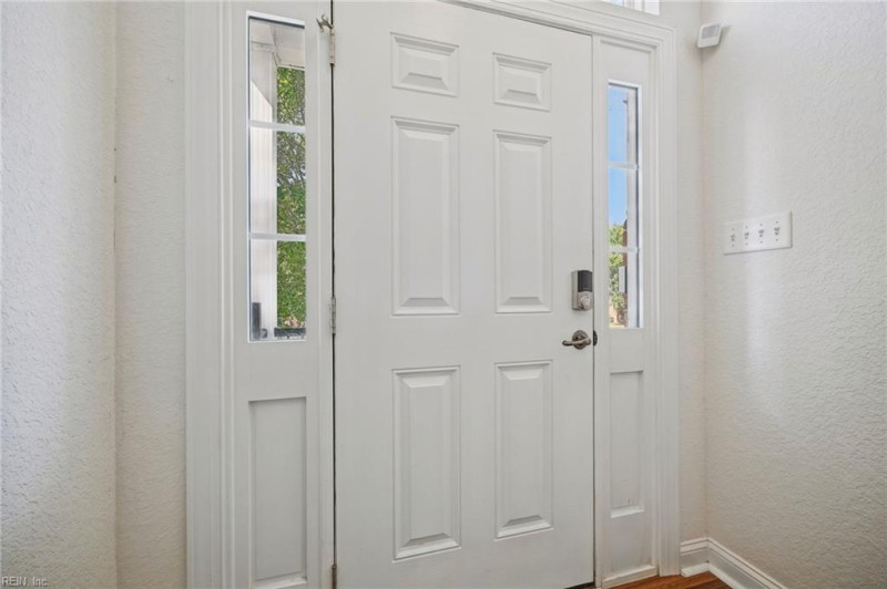 Photo 5 of 41 residential for sale in Virginia Beach virginia