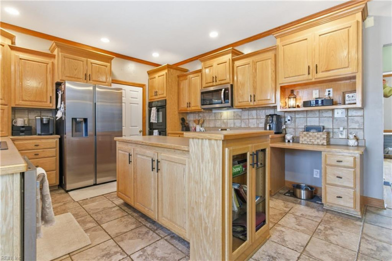 Photo 14 of 50 residential for sale in Southampton County virginia