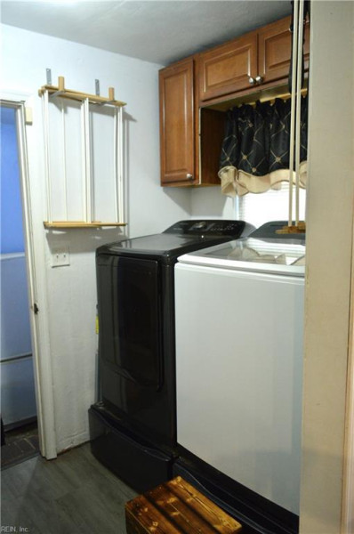 Photo 12 of 14 residential for sale in Suffolk virginia