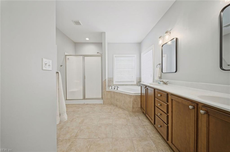 Photo 23 of 42 residential for sale in Chesapeake virginia Photo 23 of 42 residential for sale in Chesapeake virginia
