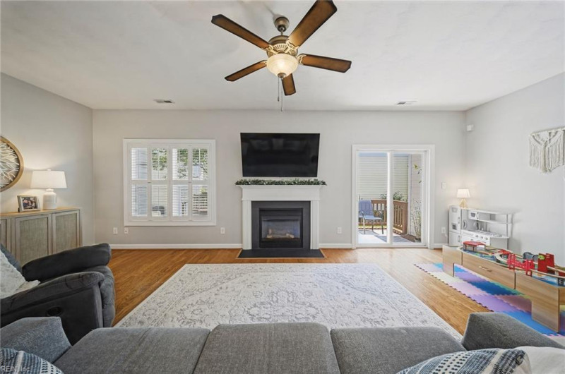 Photo 6 of 42 residential for sale in Chesapeake virginia Photo 6 of 42 residential for sale in Chesapeake virginia