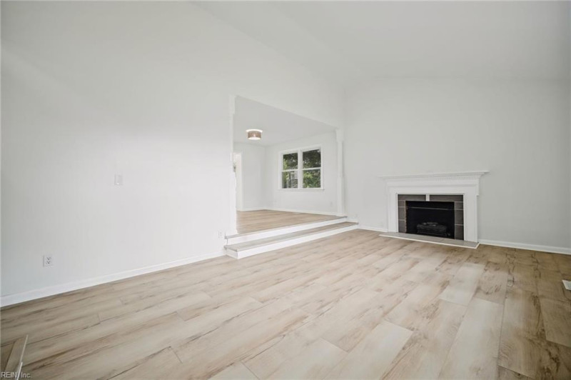 Photo 9 of 50 residential for sale in Newport News virginia Photo 9 of 50 residential for sale in Newport News virginia