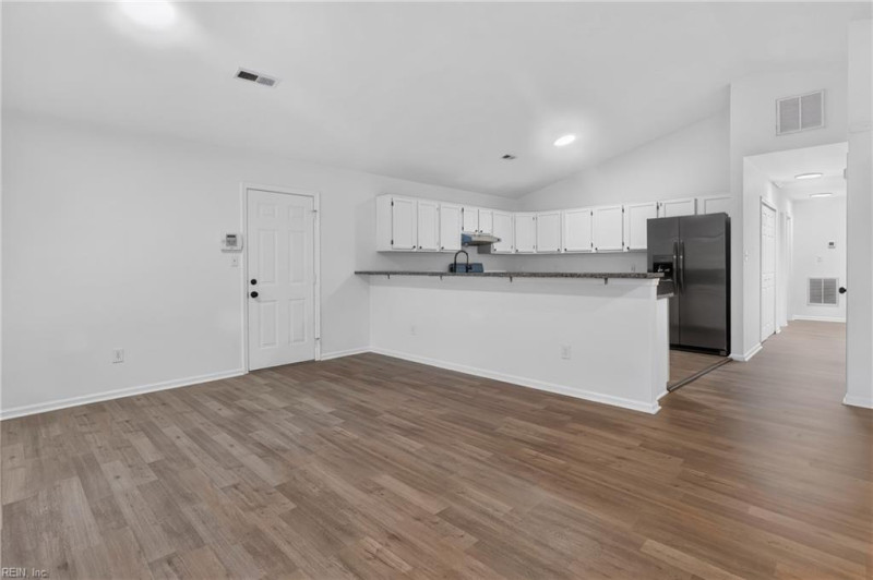 Photo 12 of 50 residential for sale in Chesapeake virginia
