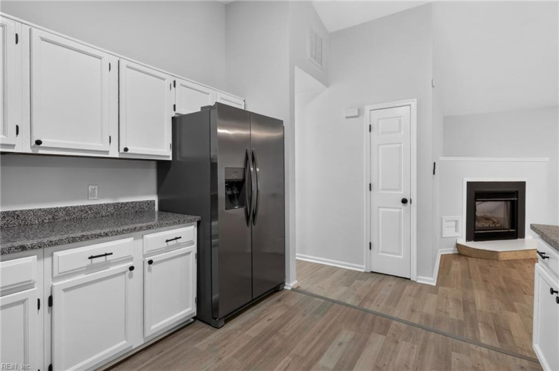 Photo 15 of 50 residential for sale in Chesapeake virginia