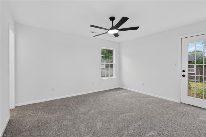 Photo 25 of 50 residential for sale in Chesapeake virginia