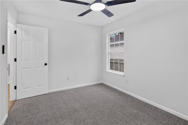 Photo 32 of 50 residential for sale in Chesapeake virginia
