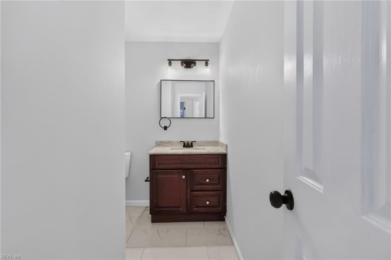 Photo 34 of 50 residential for sale in Chesapeake virginia