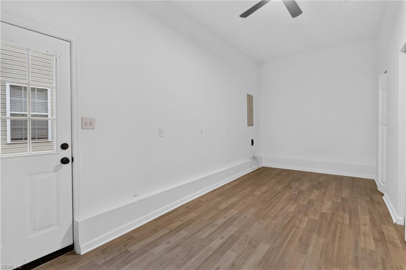 Photo 44 of 50 residential for sale in Chesapeake virginia