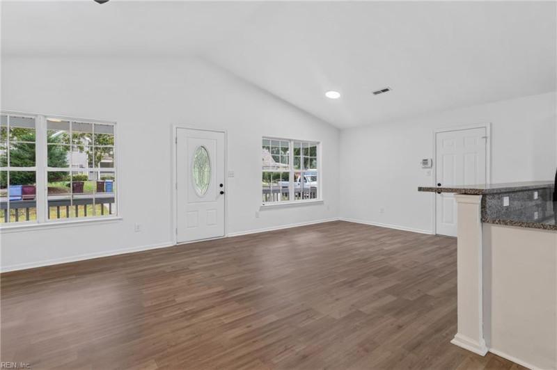 Photo 6 of 50 residential for sale in Chesapeake virginia