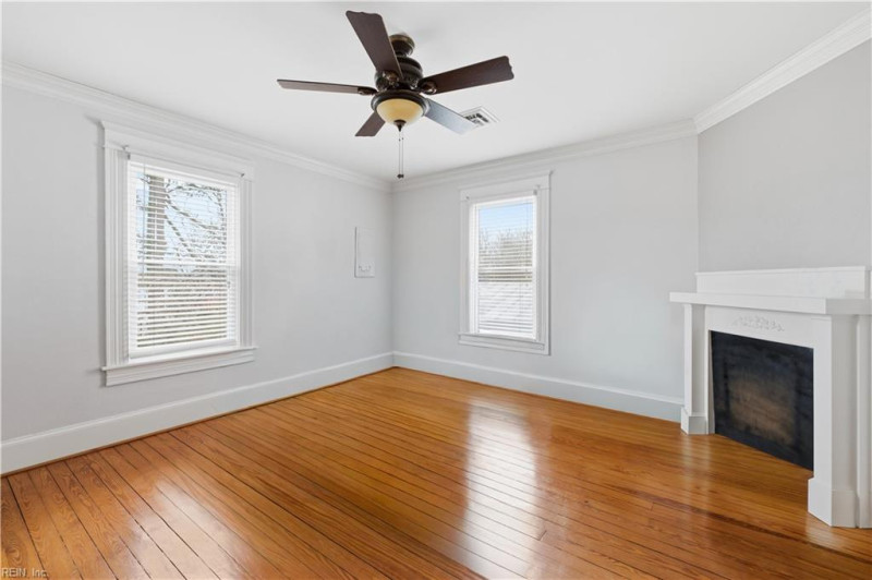 Photo 10 of 37 residential for sale in Franklin virginia