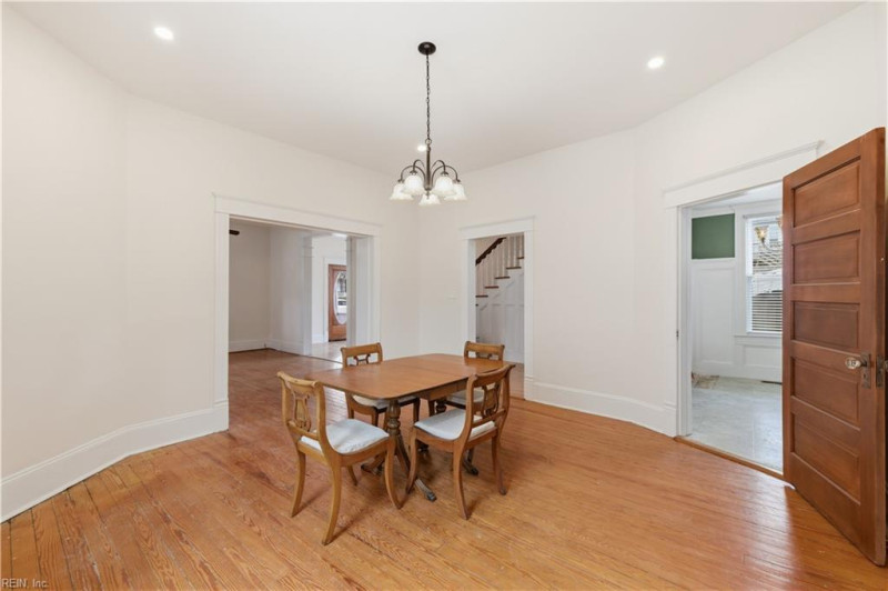 Photo 17 of 37 residential for sale in Franklin virginia