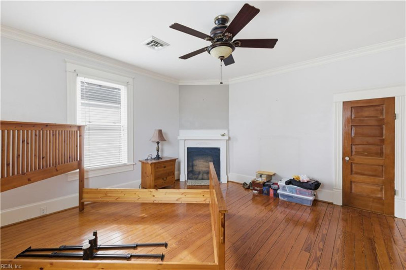 Photo 25 of 37 residential for sale in Franklin virginia