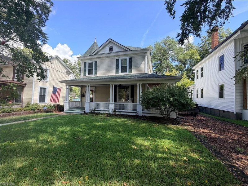 Photo 3 of 37 residential for sale in Franklin virginia