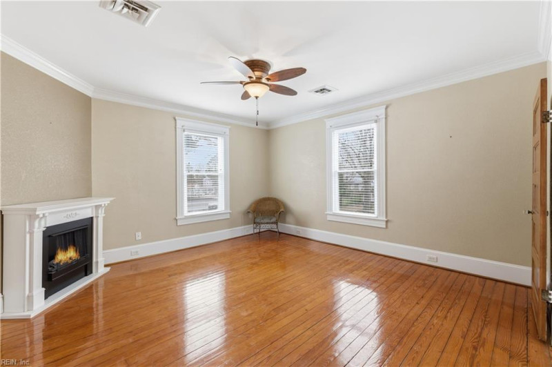 Photo 35 of 37 residential for sale in Franklin virginia