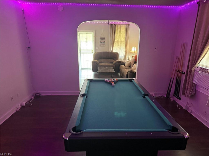 Photo 13 of 27 residential for sale in Norfolk virginia