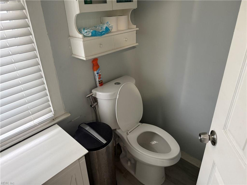 Photo 14 of 27 residential for sale in Norfolk virginia