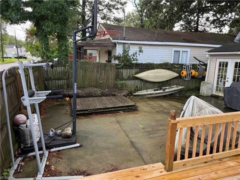 Photo 25 of 27 residential for sale in Norfolk virginia