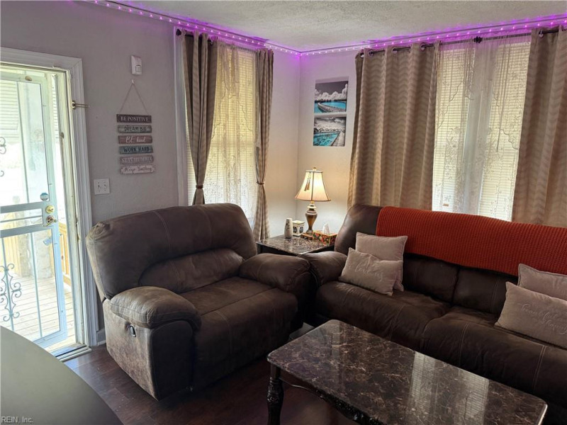 Photo 8 of 27 residential for sale in Norfolk virginia