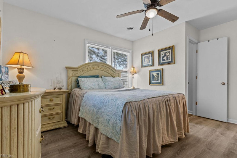 Photo 14 of 29 residential for sale in Suffolk virginia