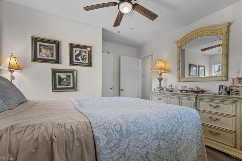 Photo 15 of 29 residential for sale in Suffolk virginia