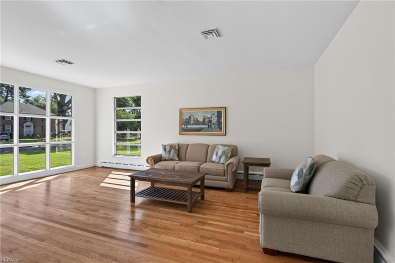 Photo 9 of 49 residential for sale in Portsmouth virginia Photo 9 of 49 residential for sale in Portsmouth virginia