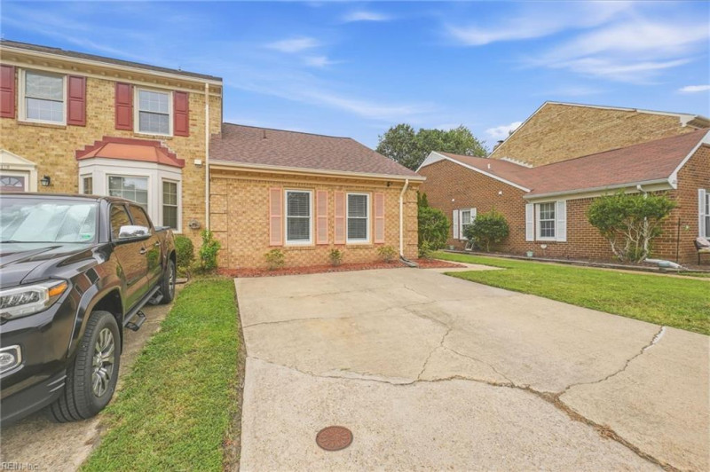Photo 5 of 46 residential for sale in Virginia Beach virginia Photo 5 of 46 residential for sale in Virginia Beach virginia