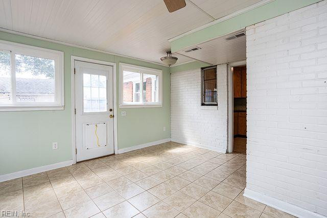 Photo 12 of 31 residential for sale in Norfolk virginia