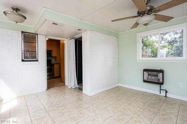 Photo 13 of 31 residential for sale in Norfolk virginia