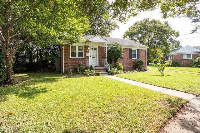 Photo 2 of 31 residential for sale in Norfolk virginia