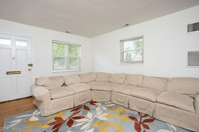 Photo 6 of 31 residential for sale in Norfolk virginia