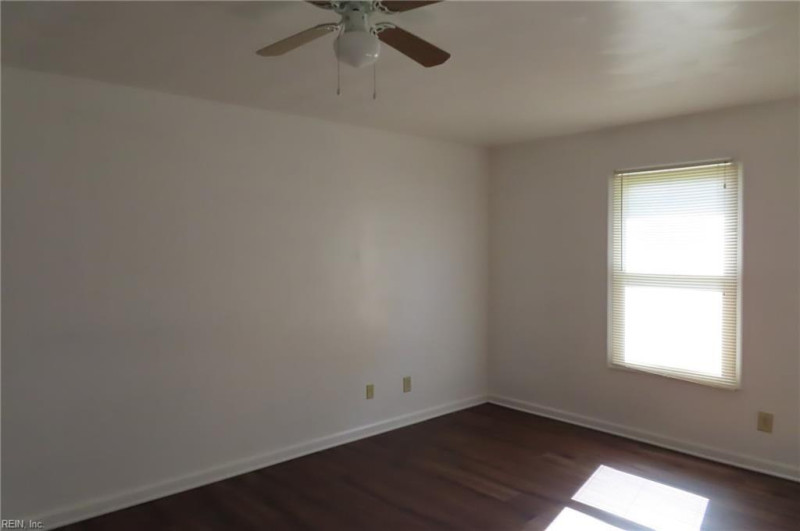 Photo 15 of 50 residential for sale in Virginia Beach virginia