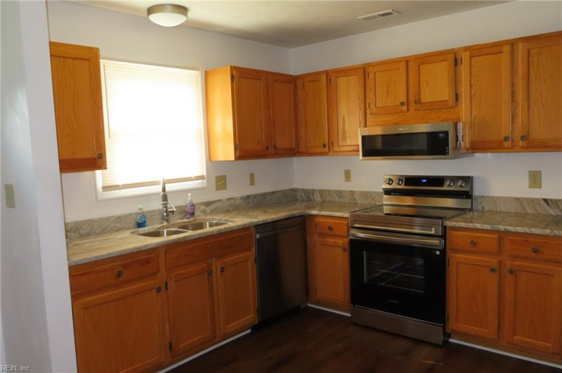 Photo 7 of 50 residential for sale in Virginia Beach virginia