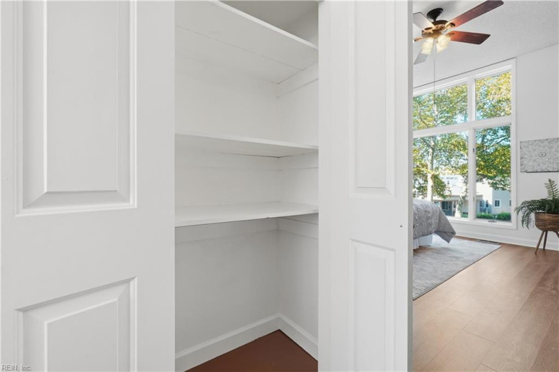Photo 16 of 50 residential for sale in Norfolk virginia