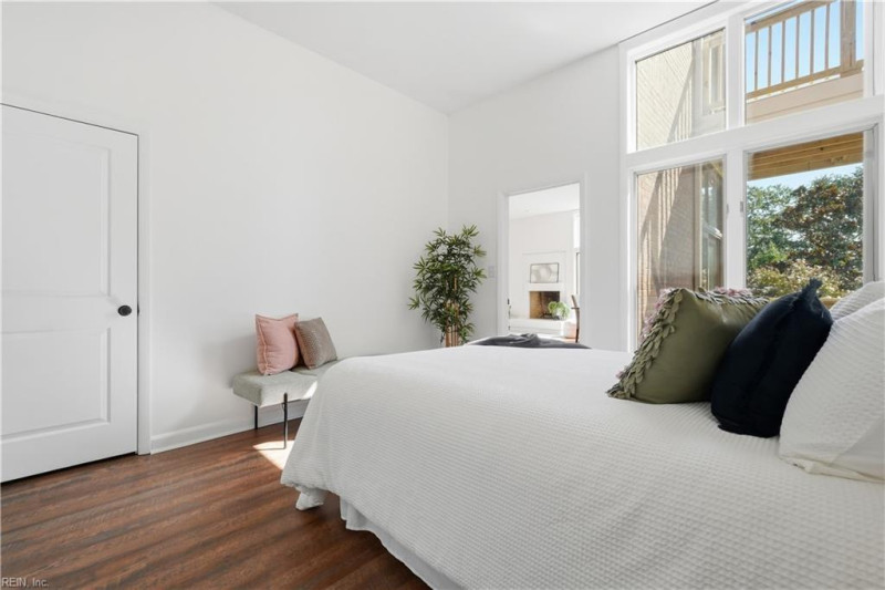Photo 19 of 50 residential for sale in Norfolk virginia