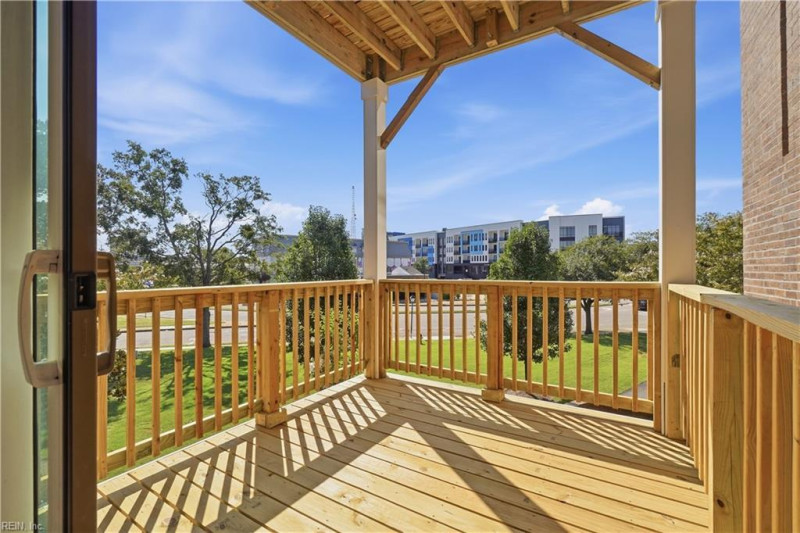 Photo 32 of 50 residential for sale in Norfolk virginia