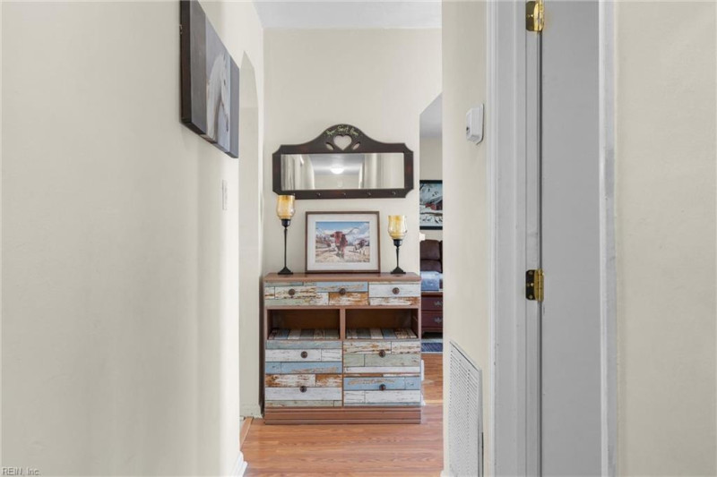 Photo 11 of 25 residential for sale in Virginia Beach virginia